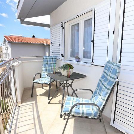 Apartman Kristian Трогир Экстерьер фото